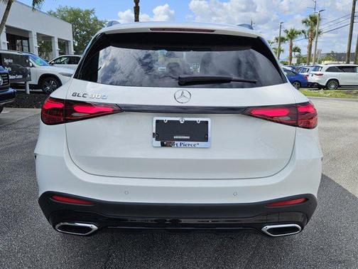 2025 Mercedes-Benz GLC 300 Base