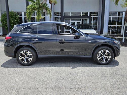 2025 Mercedes-Benz GLC 350e Base
