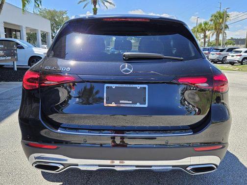 2026 Mercedes-Benz GLC 300 Base
