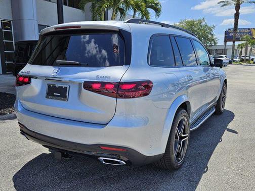 2025 Mercedes-Benz GLS 450 4MATIC