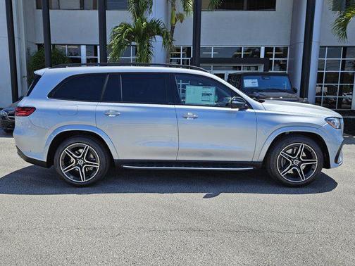 2025 Mercedes-Benz GLS 450 4MATIC