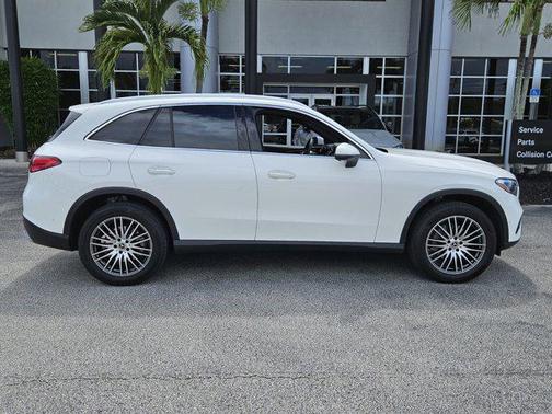 2023 Mercedes-Benz GLC 300 Base