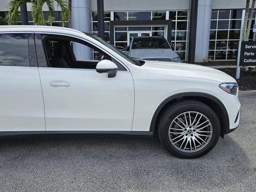 2023 Mercedes-Benz GLC 300 Base