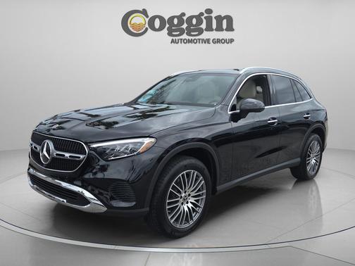Black 2026 Mercedes-Benz GLC 300 Base
