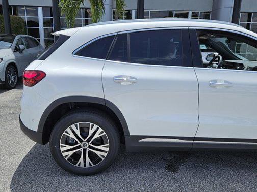 2025 Mercedes-Benz GLA 250 Base