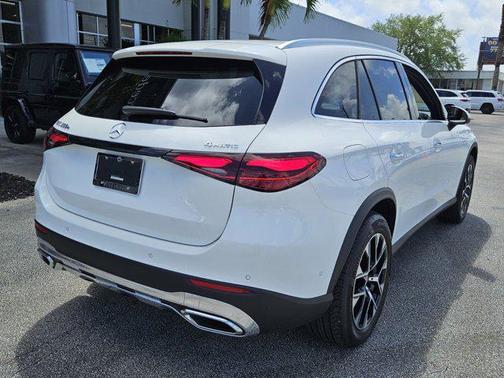 2025 Mercedes-Benz GLC 350e Base