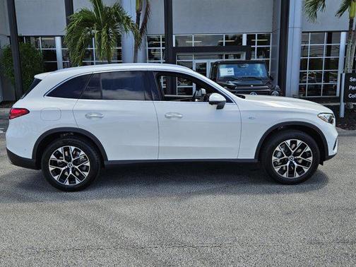 2025 Mercedes-Benz GLC 350e Base