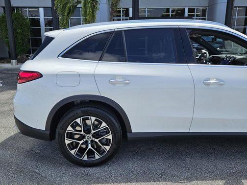 2025 Mercedes-Benz GLC 350e Base
