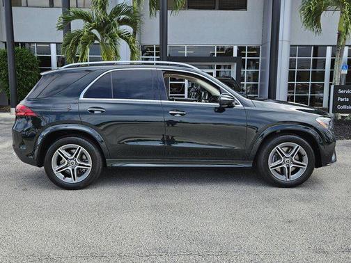 2025 Mercedes-Benz GLE 450e 4MATIC