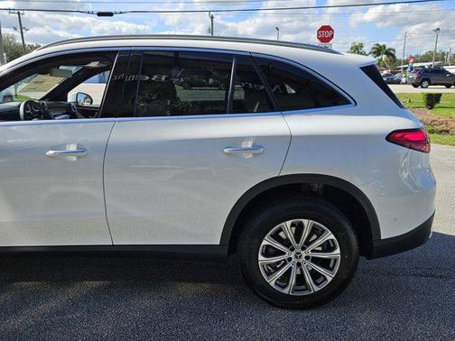 2026 Mercedes-Benz GLC 300 Base