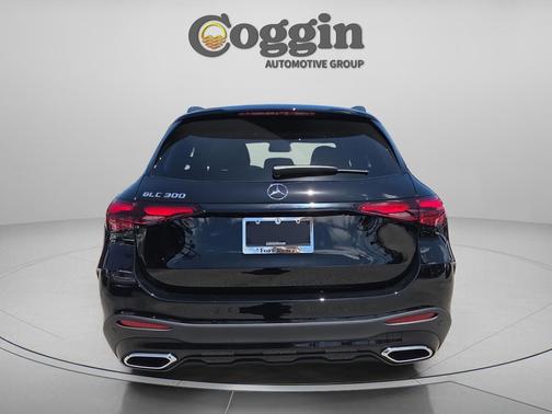 Black 2026 Mercedes-Benz GLC 300 Base