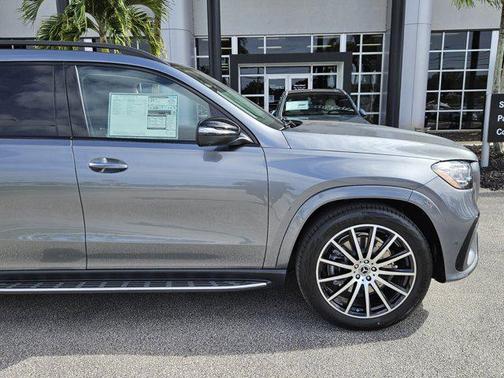 2026 Mercedes-Benz GLS 450 4MATIC
