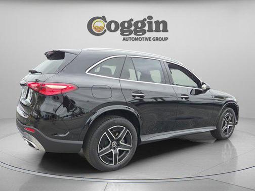 Black 2026 Mercedes-Benz GLC 300 Base