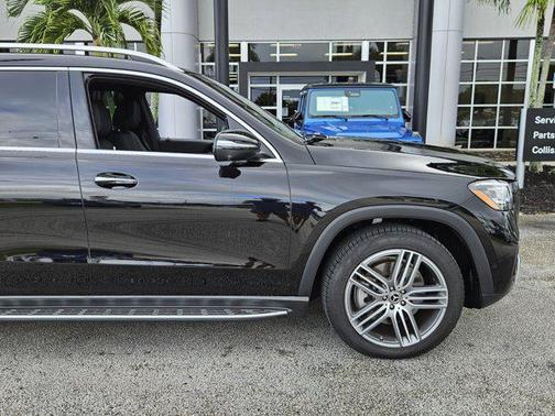 2025 Mercedes-Benz GLS 450 4MATIC