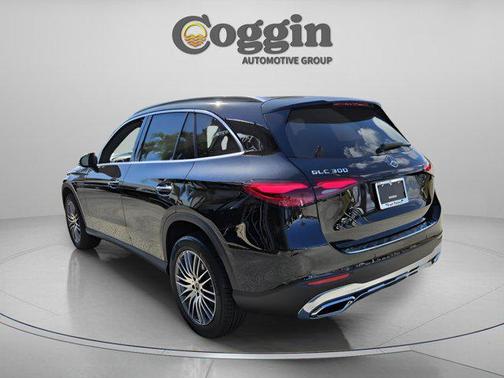 2026 Mercedes-Benz GLC 300 Base