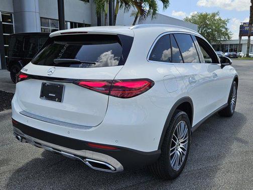 2025 Mercedes-Benz GLC 300 Base
