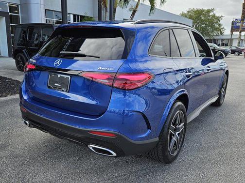 2025 Mercedes-Benz GLC 350e Base