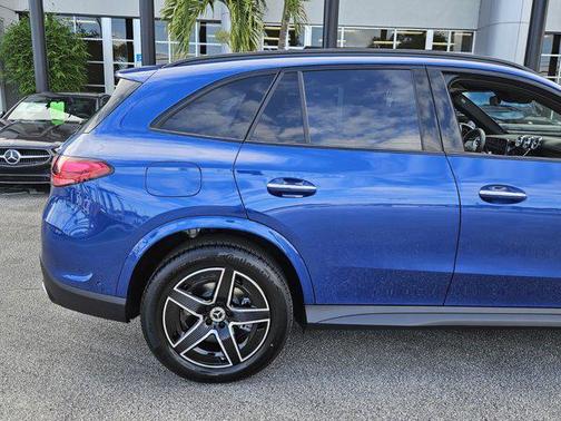 2025 Mercedes-Benz GLC 350e Base