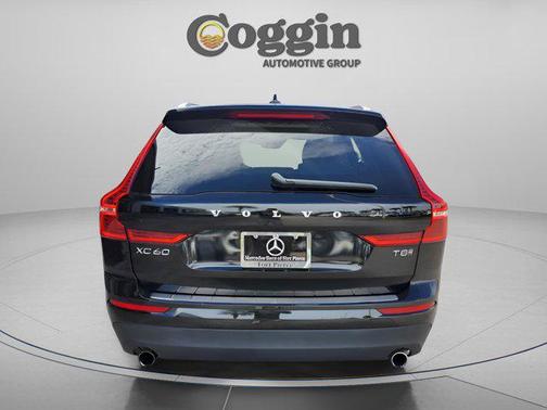 2020 Volvo XC60 Recharge Plug-In Hybrid T8 Momentum