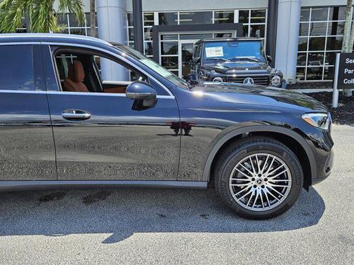 2025 Mercedes-Benz GLC 300 Base