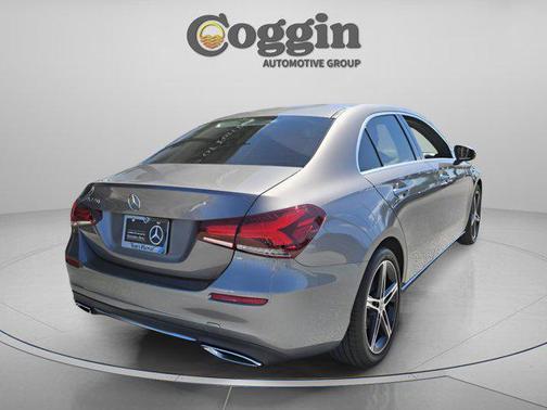 2022 Mercedes-Benz A-Class A 220