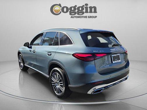 2026 Mercedes-Benz GLC 300 Base