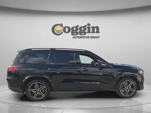 Obsidian Black Metallic 2026 Mercedes-Benz GLS 450 4MATIC