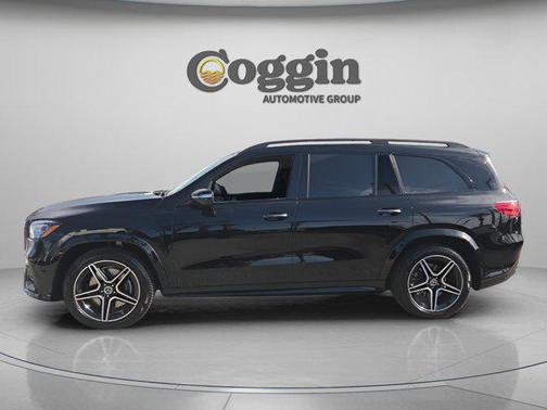 Obsidian Black Metallic 2026 Mercedes-Benz GLS 450 4MATIC