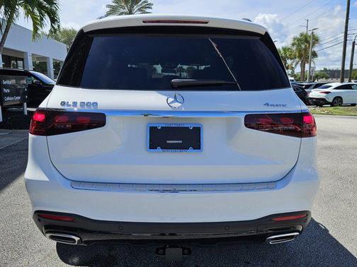2026 Mercedes-Benz GLS 580 4MATIC