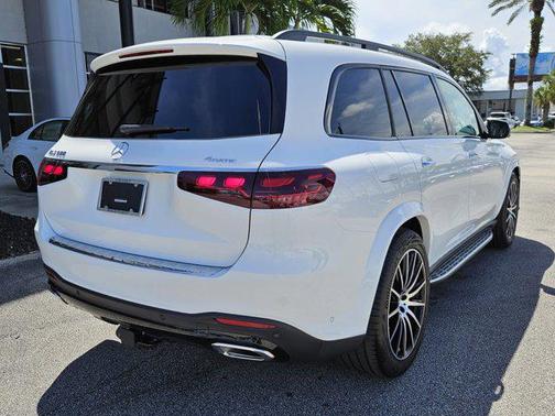 2026 Mercedes-Benz GLS 580 4MATIC