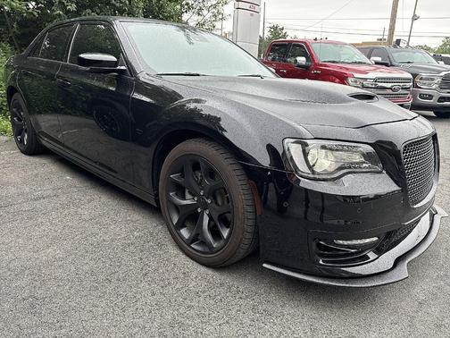 2023 Chrysler 300 S