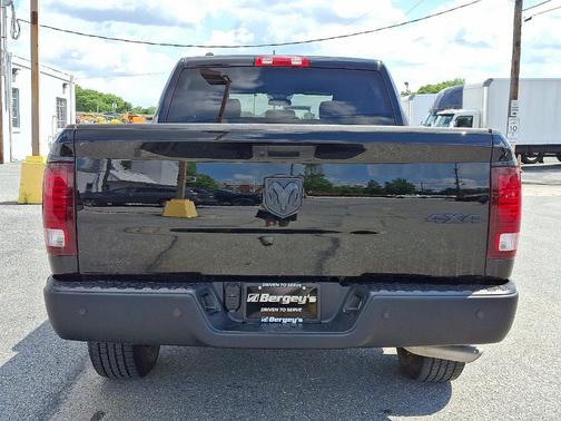 2024 RAM 1500 Classic SLT