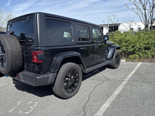 2022 Jeep Wrangler Unlimited 4xe Sahara