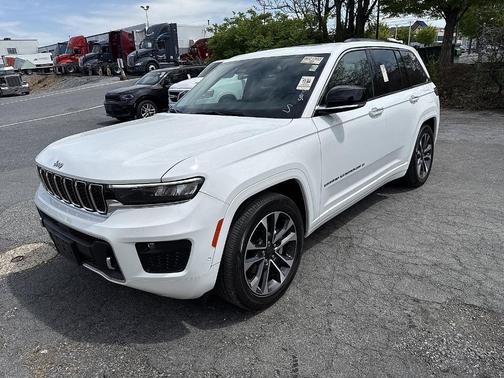 2022 Jeep Grand Cherokee Overland