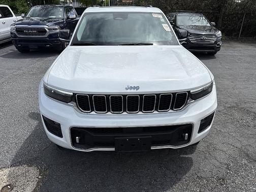 2022 Jeep Grand Cherokee Overland