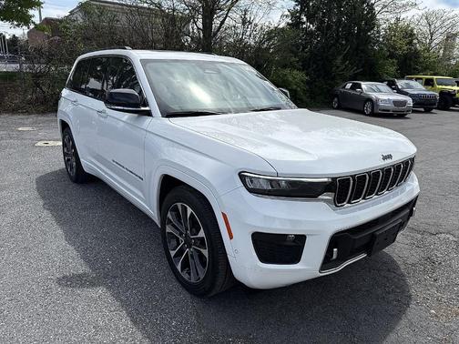 2022 Jeep Grand Cherokee Overland