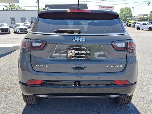 2023 Jeep Compass Limited