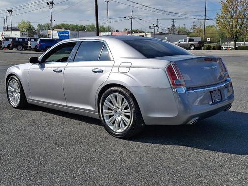 2014 Chrysler 300C Base