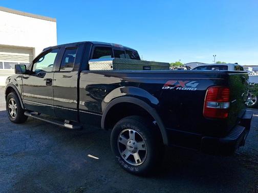 2005 Ford F-150 SuperCab