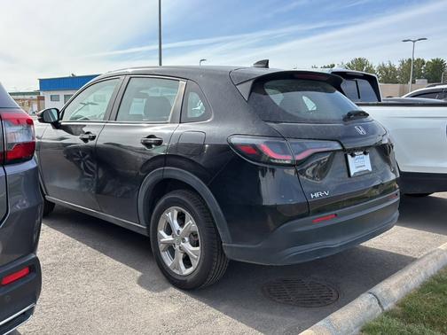 Crystal Black Pearl 2023 Honda HR-V