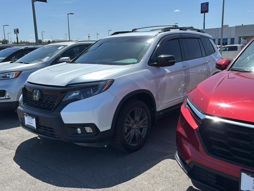 Platinum White Pearl 2021 Honda Passport
