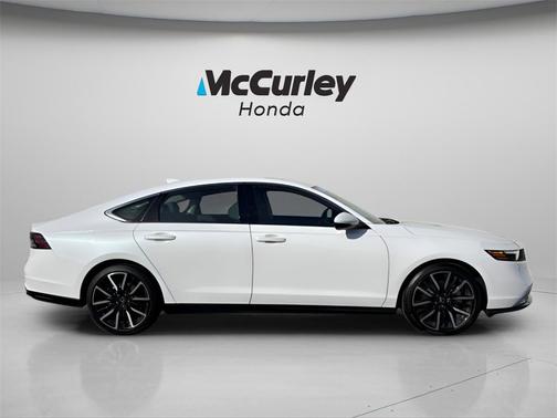 2025 Honda Accord Hybrid