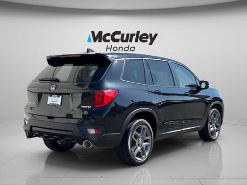 Crystal Black Pearl 2023 Honda Passport