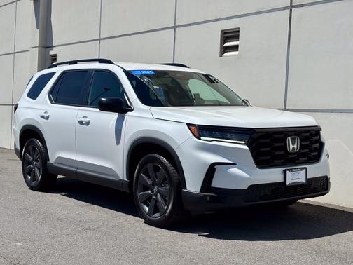 Platinum White Pearl 2025 Honda Pilot