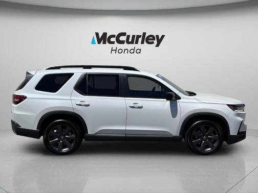 Platinum White Pearl 2025 Honda Pilot