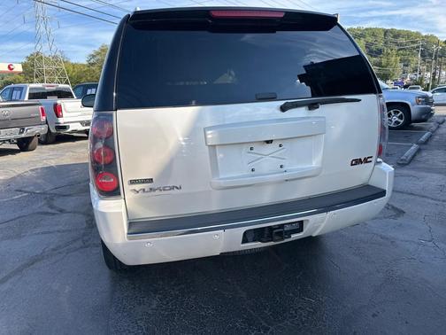 2012 GMC Yukon Denali