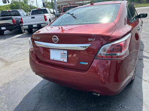 Cayenne Red Metallic 2014 Nissan Altima 2.5 SV