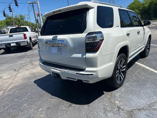 Blizzard Pearl 2017 Toyota 4Runner SR5 Premium