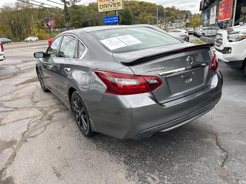 2017 Nissan Altima 2.5 SR