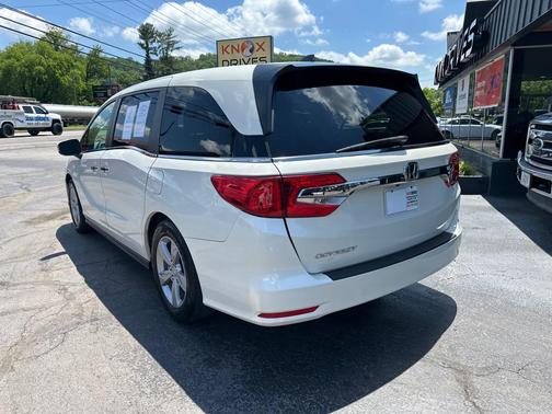 White Diamond Pearl 2019 Honda Odyssey EX